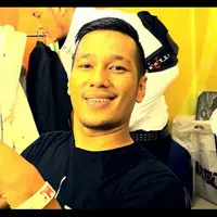 Sebuah momentum yang tak bisa dilupakan, itulah yang dirasakan personel Five Minutes, usai mereka menggelar konser dua dekade.