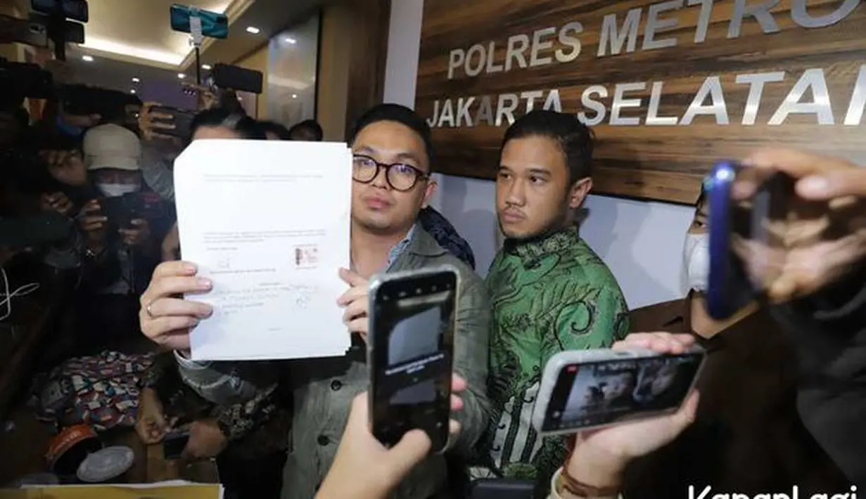 Dalam surat tersebut, Lesti dan Billar sepakat berdamai. Ini merupakan keinginan kedua belah pihak. (KapanLagi.com/Bayu Herdianto)