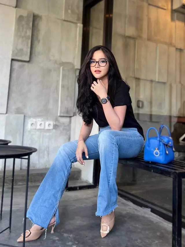 Bella Bonita kekasih Denny Caknan. (Foto: Instagram/bellabonita_r.a)