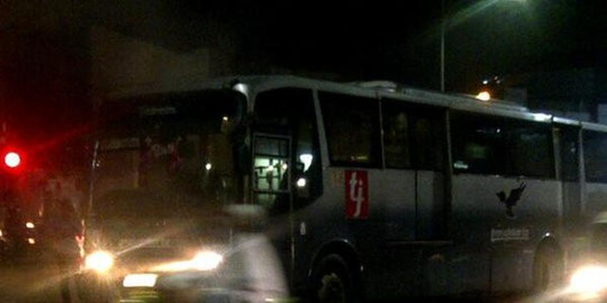 20 Transjakarta yang terbakar sudah rusak dan tak terpakai