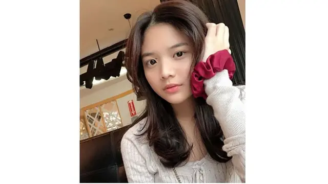 Tak hanya itu, putri sulung Choky ini juga memiliki paras cantik. Ia disebut mirip artis Korea.