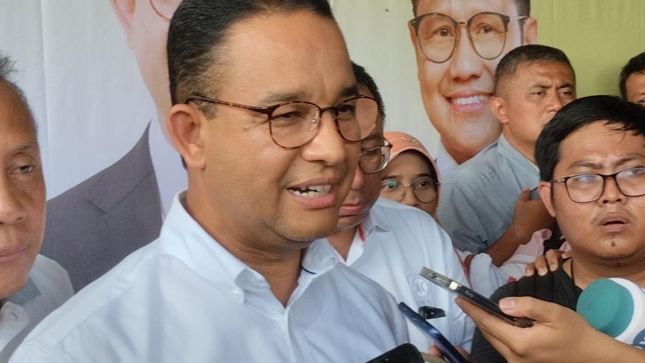 "Jadi menurut saya sudah jalankan saja netralitas, toh ini sedang menceritakan sejarah kok bukan memenangkan salah satu," pungkasnya.