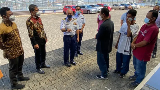 Nelayan-nelayan dari Riau.