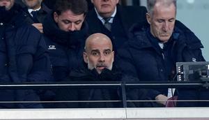 City sempat unggul lebih dulu melalui gol Bernardo Silva pada babak pertama. West Ham kemudian menyamakan kedudukan empat menit berselang lewat sundulan Konstantinos Mavropanos. (Bradley Collyer/PA via AP)