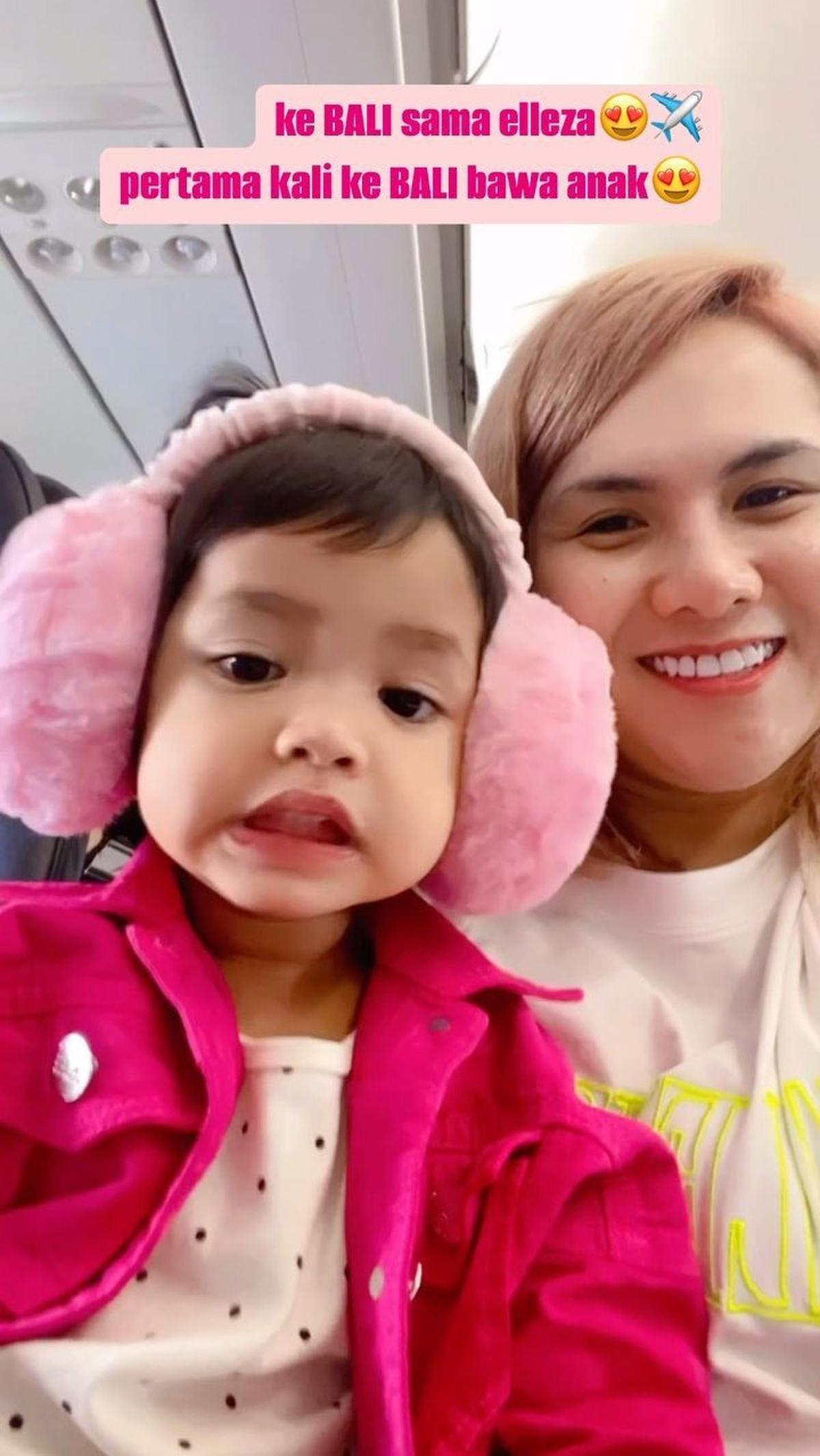 Mengadopsi Anak