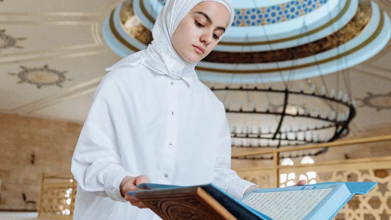 Hadits Nabi tentang Bahaya Mengungkap Aib Orang Lain