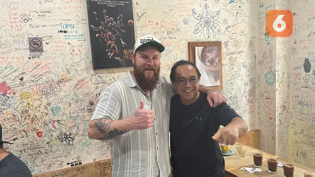 Juara Masterchef Australia Brent Draper di Rosso Micro Roastery, Pasar Modern BSD