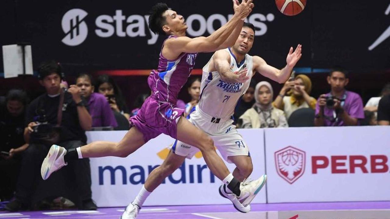 Satria Muda Kalahkan Hangtuah Telak 77-57, Amankan Peringkat Ketiga IBL 2026