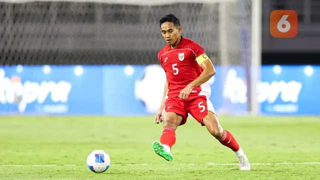 Foto: Aksi Duet Bek Tangguh Persija di Lini Pertahanan Timnas Indonesia, Gawang Skuad Garuda Tak Tersentuh Gol