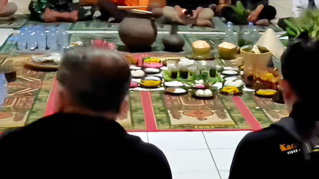 Dalamnya Makna Tradisi Hajat Uar, Cara Orang Sumedang Memahami Alam Pasca Bencana