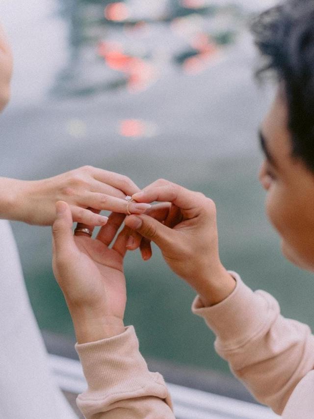 Cassandra Lee dan kekasih. (Dok. Instagram @cassandraslee).