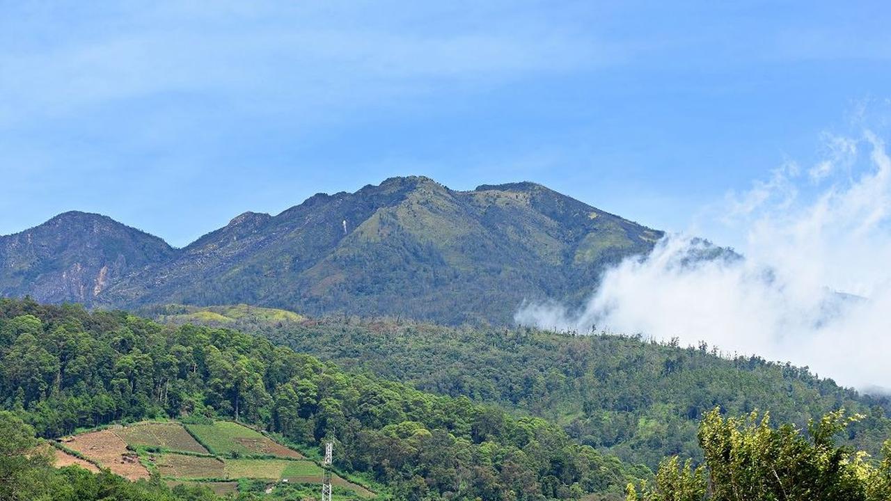 3. Gunung Lawu