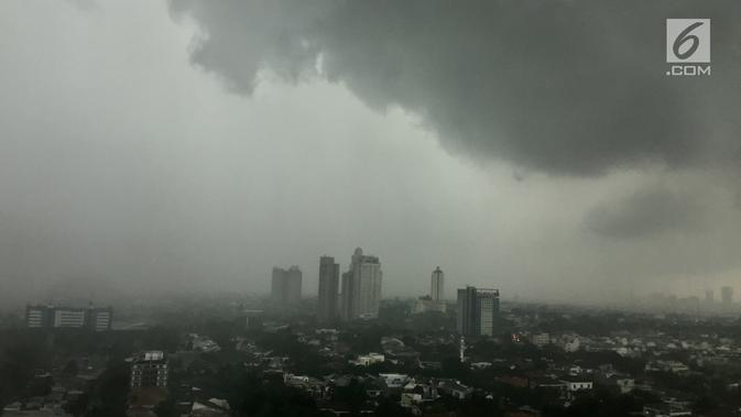 BMKG Ungkap Prakiraan Cuaca Jabodetabek 12 Desember 2025: Berawan Tebal, Potensi Hujan Ringan
