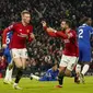 Selebrasi pemain MU Scott McTominay saat menjebol gawang Chelsea (AP)