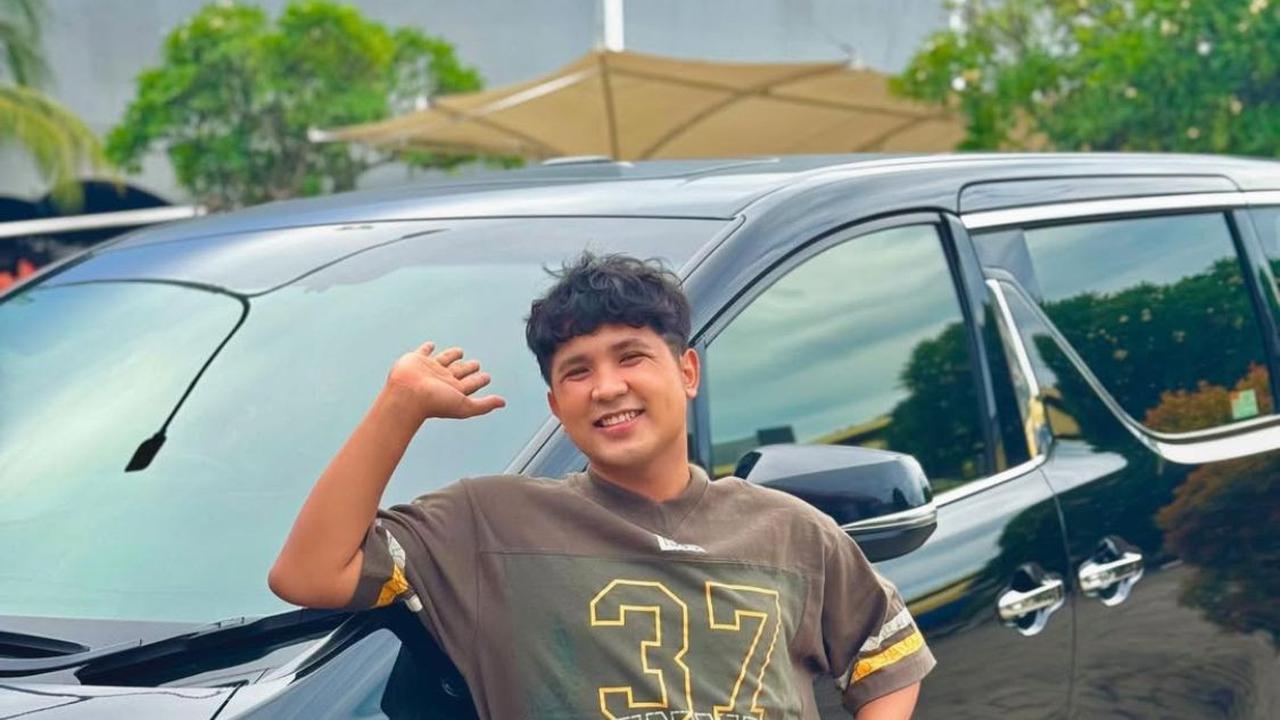 Sukses di Indonesia, Jirayut Hadiahi Dirinya Mobil Baru Hasil Kerja Keras