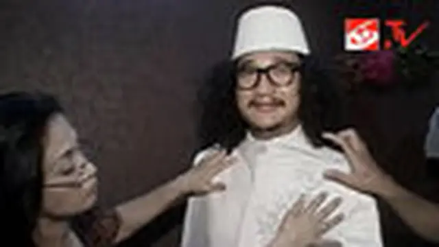 Isa Bajaj Fitting Baju Nikah