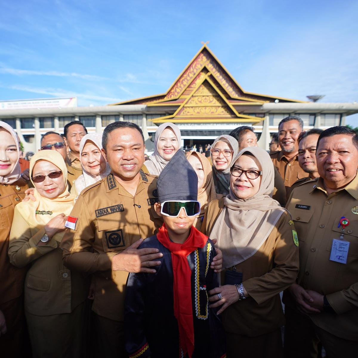 Bocah Pacu Jalur Rayyan Arkan Dikha