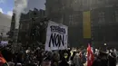 <p>Ratusan ribu orang di seantero Prancis kembali menggelar demonstrasi untuk menentang rencana pemerintah menaikkan batas usia pensiun dari 62 menjadi 64 tahun. (AP Photo/Thibault Camus)</p>