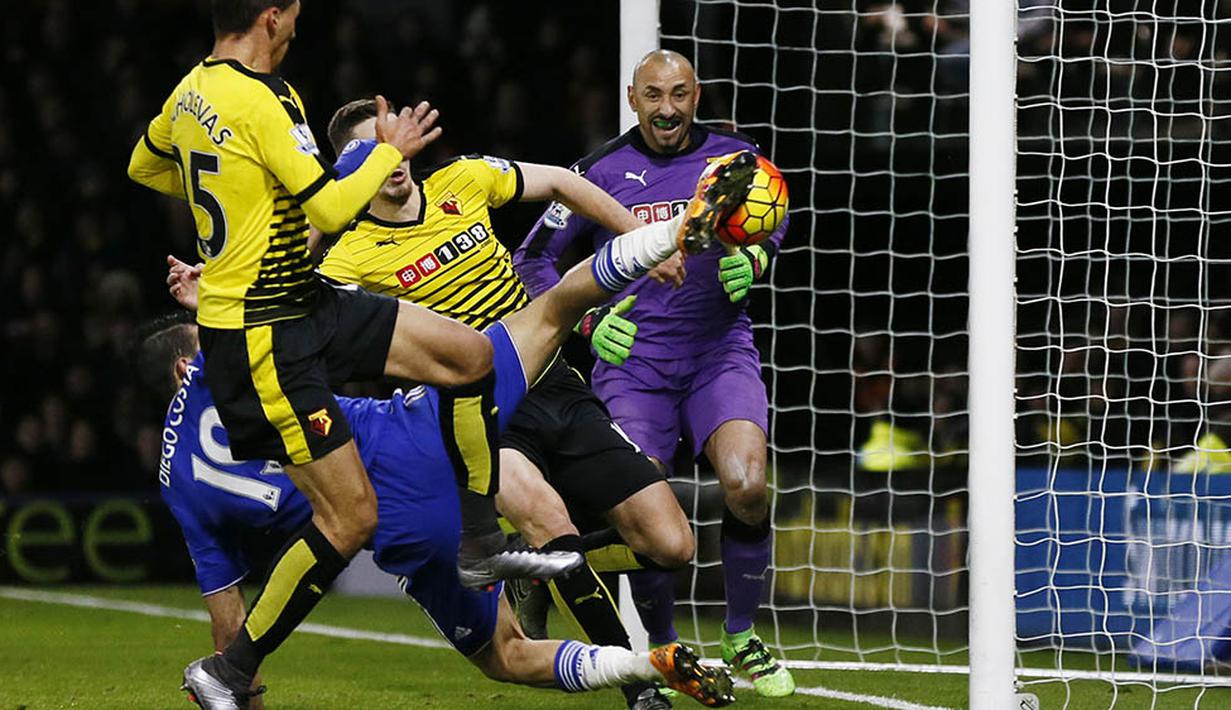 Striker Chelsea, Diego Costa, gagal memanfaatkan peluang mencetak gol ke gawang Watford pada laga Liga Premier Inggris. The Blues menguasai jalannya pertandingan dengan penguasaan bola 52 persen. (Reuters/Stefan Wermuth)