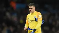 2. Ederson (Manchester City) - 39 pertandingan, 20 clean sheet (AFP/Oli Scarff)