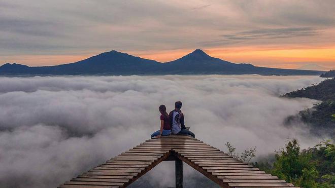Punthuk Mongkrong, Spot Baru Sunrise dan Sunset di ...