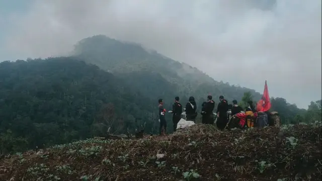 Pendaki di Gunung Palasari