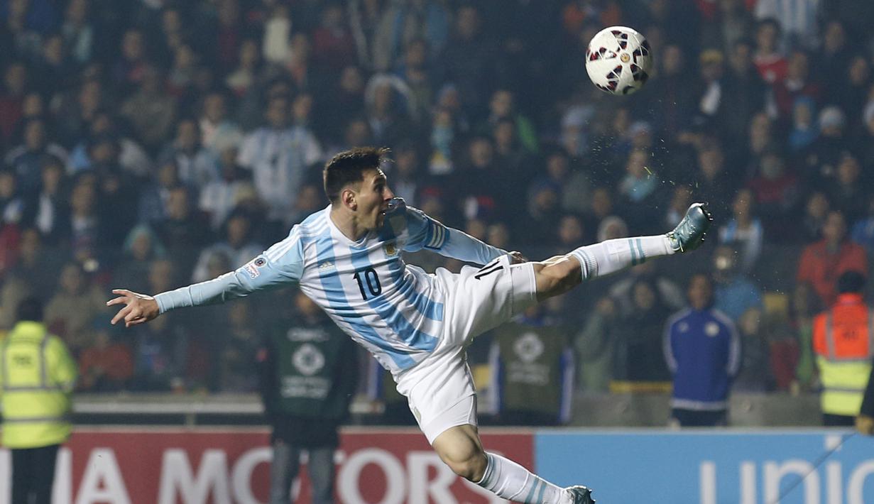 Aksi Lionel Messi. (AP Photo/Silvia Izquierdo)