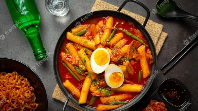 Ilustrasi masakan Tteokbokki