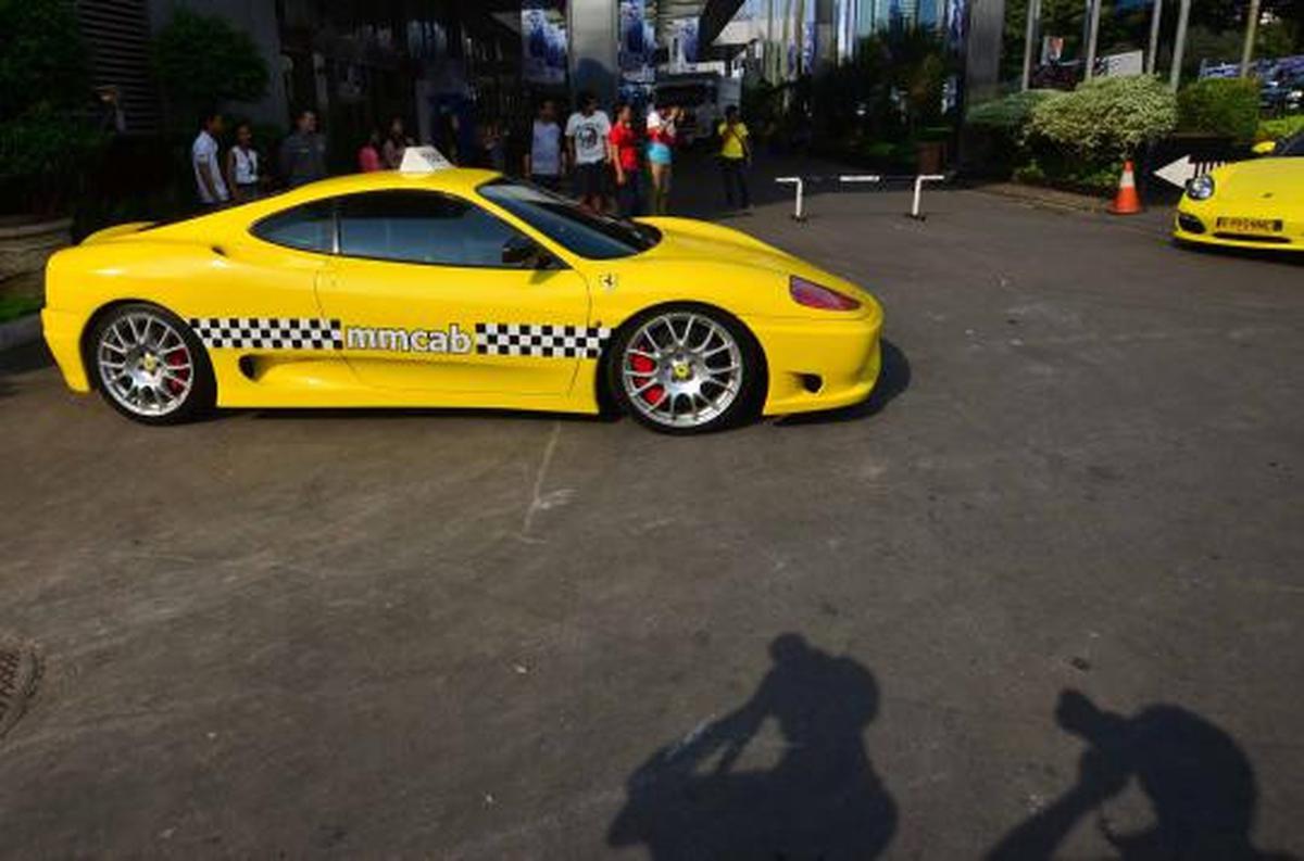 Taksi Ferrari, hanya untuk syuting film