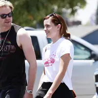 Emma Watson dan Chord Overstreet sempat dikabarkan mengakhiri hubungan mereka yang sudah dijalin selama kurang lebih enam bulan. (US Magazine)