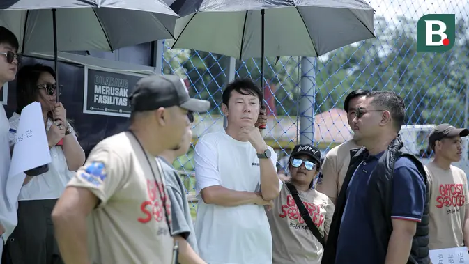 Sensasi Baru: Shin Tae-yong Beraksi di Layar Lebar Dalam Film Ghost Soccer!