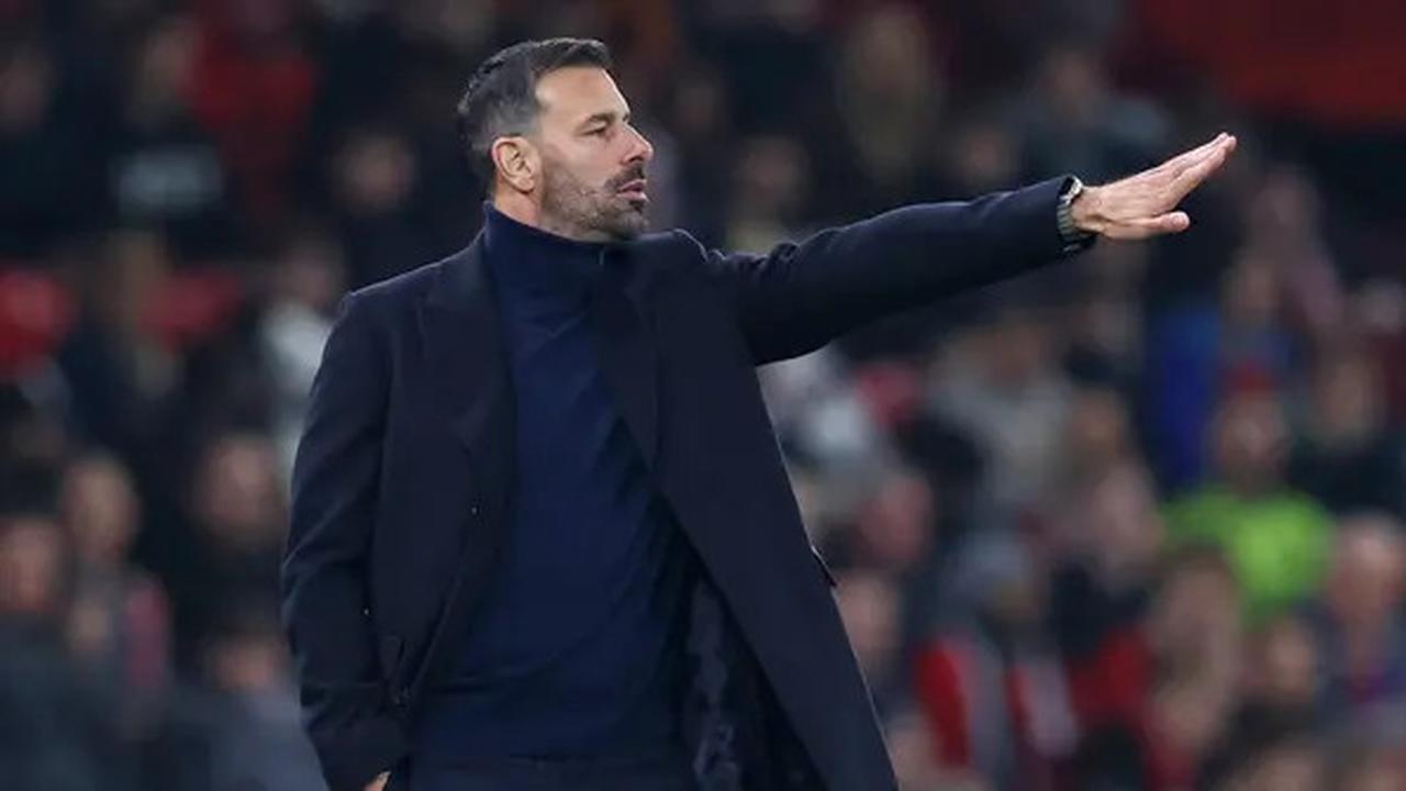 Buka-bukaan Ruud van Nistelrooy Ungkap Reaksi Erik ten Hag saat Dipecat dari MU
