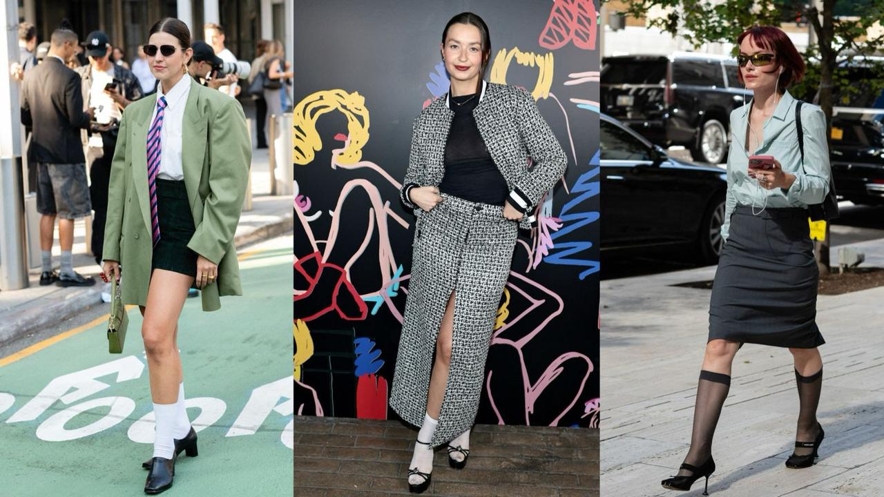 Gaya street style di pekan mode mix and match kaus kaki dengan heels. (Dok: Jade Tillman Belmes/AFP)