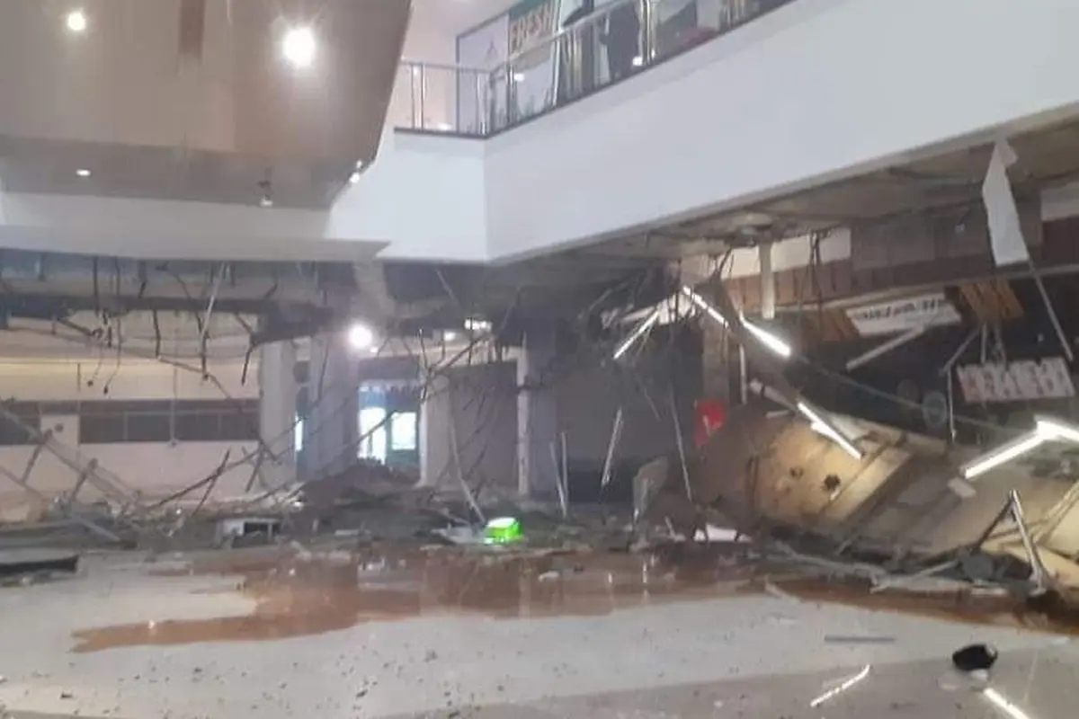 Penampakan gedung Margo City Depok usai ledakan