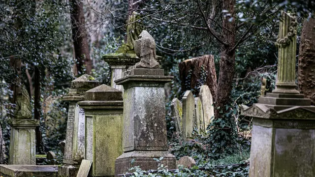 Highgate Cemetery