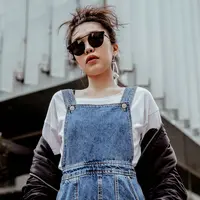 ilustrasi perempuan/Photo by Dmitriy Ilkevich on Unsplash