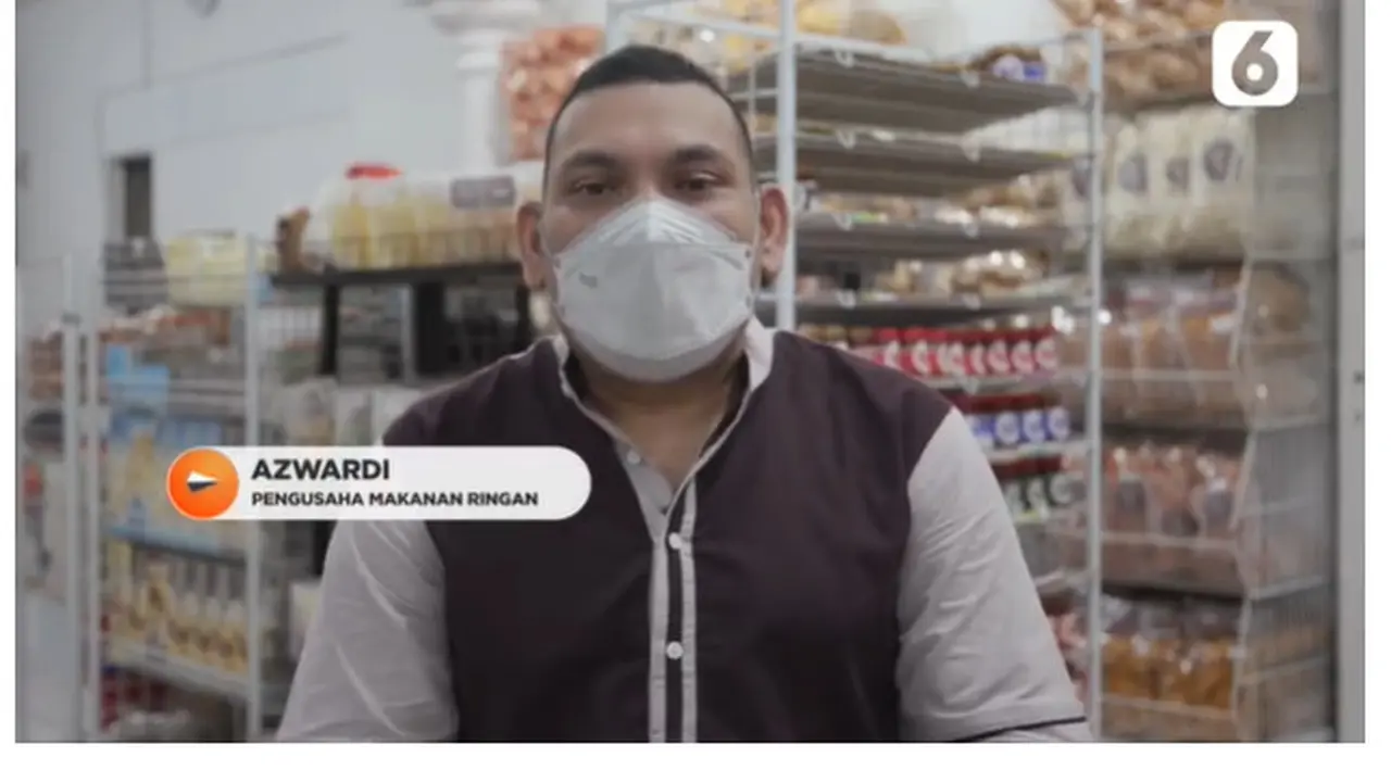 Azwardi, Pengusaha makanan ringan. (Foto: Liputan6.com).
