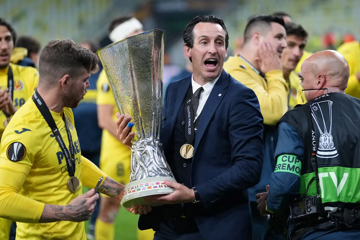 FOTO: Momen-Momen Unai Emery Menahbiskan Dirinya sebagai Raja Liga Europa dengan 4 Gelar