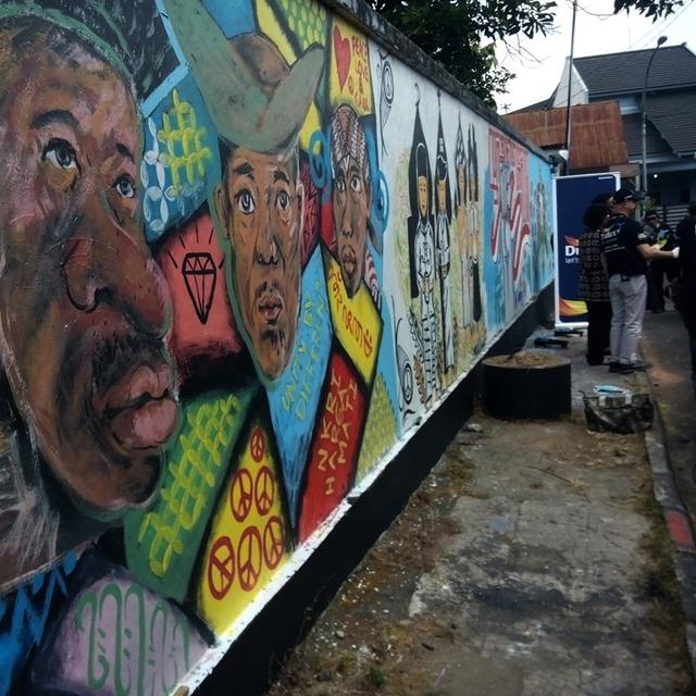 32+ Gambar Kartun Anak Mencoret Tembok Sekolah - Gambar ...