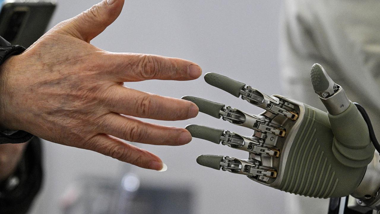 FOTO: Canggihnya Robot Robot Berbasis AI saat GDC 2025 di Shanghai China