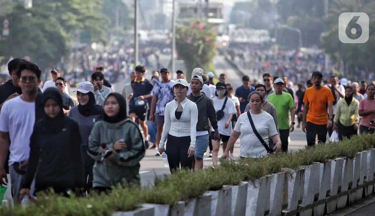 Momen Hari Bebas Kendaraan Bermotor atau car free day (CFD) di Jakarta kali ini, Minggu (8/6/2025) masih dalam suasana libur Hari Raya Idul Adha 1446 Hijriah atau 2025 Masehi. (Liputan6.com/Angga Yuniar)