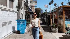 Seru menikmati momen liburan, sebenarnya ia sudah banyak mengunjungi berbagai tempat, seperti Grand Canyon, di Arizona, Amerika Serikat. Namun dalam media sosial Instagramnya, Marsha Aruan baru mengunggah momen serunya di San Francisco. (Liputan6.com/IG/@aruanmarsha)