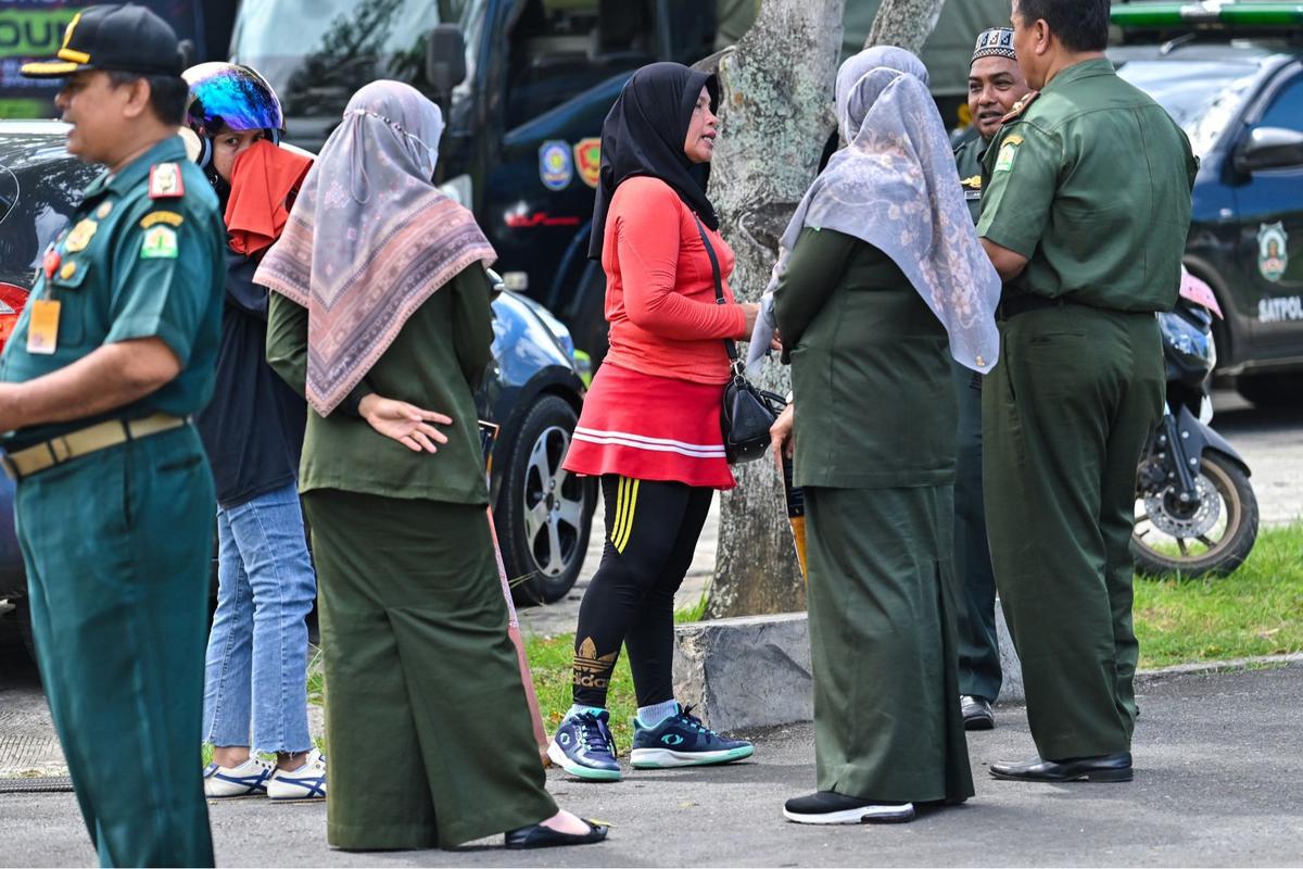 Aksi Polisi Syariat Aceh Razia Perempuan Berpakaian Ketat dan Laki-Laki Bercelana Pendek