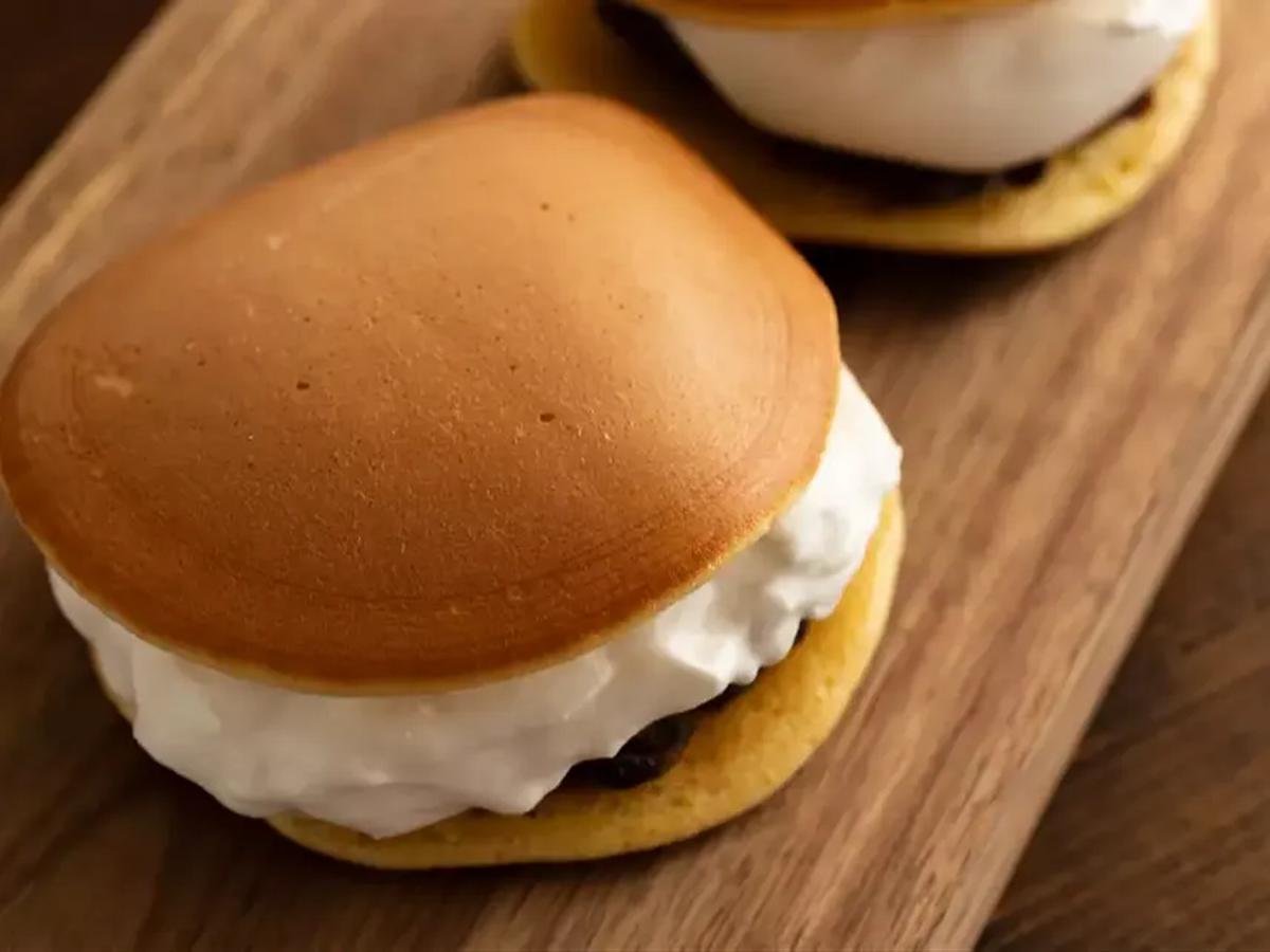 6. Resep Masakan Jepang: Dorayaki Pisang
