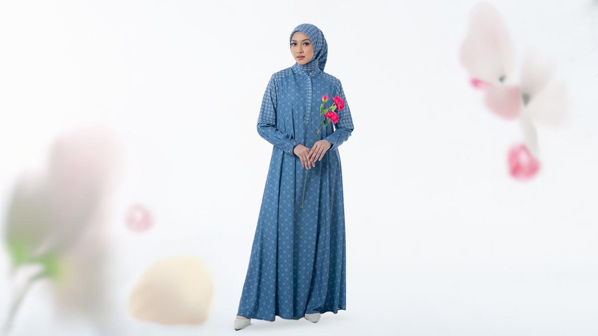 Koleksi Busana Ramadan yang Syar'i Tapi Stylish dengan Motif Floral, Dibuat dengan Teknologi Printing Jepang