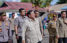 Prabowo Kunjungi Korban Banjir di Langkat, Janjikan Air Bersih dan Perbaikan Tanggul Rusak