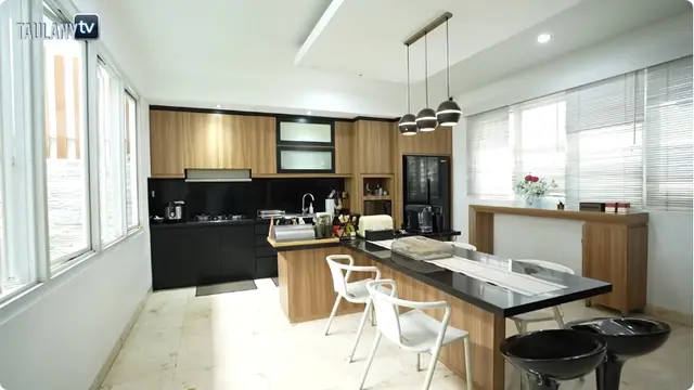 Potret Dapur Rumah Natasha Rizky