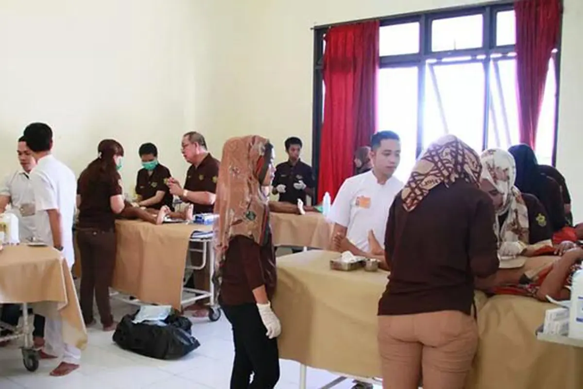 Cegah Kanker Kelamin, 200 Anak di Bantaeng Disunat