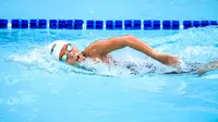 How to Swim: 4 Basic Techniques for Beginners