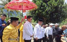 Kunjungan Wamentrans di Sumalata Penuh Kehangatan, Resmikan Sekolah Hingga Dialog dengan Masyarakat